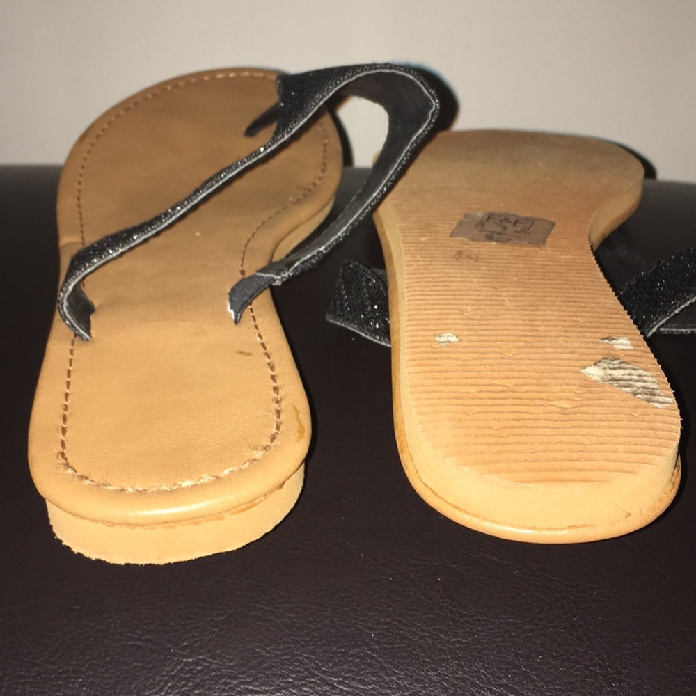 Shoes - Picture 3 of 3